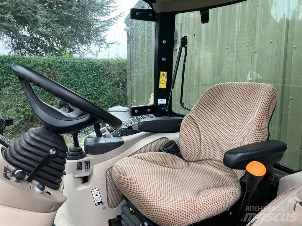 John Deere 4066R Kompaktní traktory