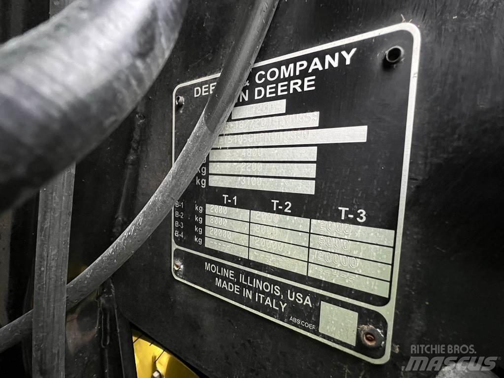 John Deere 5105GN Traktory