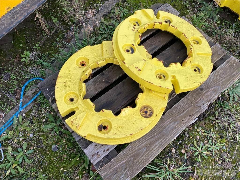 John Deere 600KG Pneumatiky, kola a ráfky