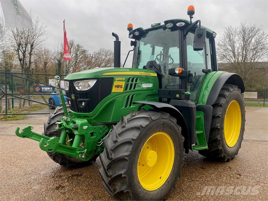 John Deere 6130M Traktory