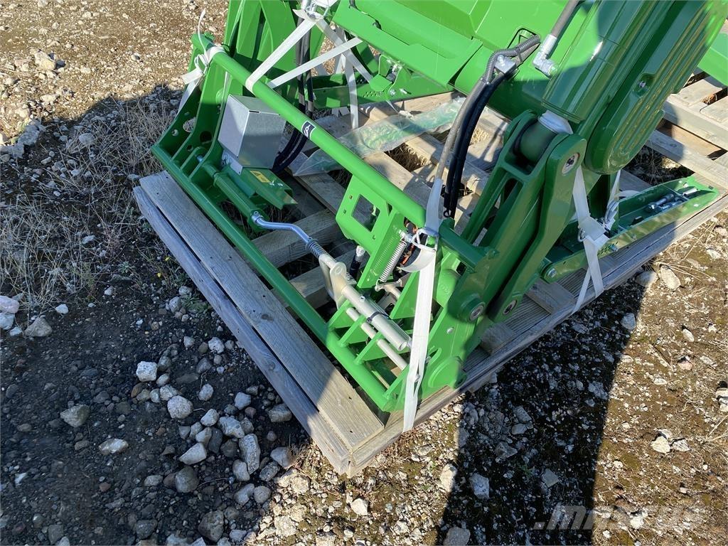 John Deere 663R Další