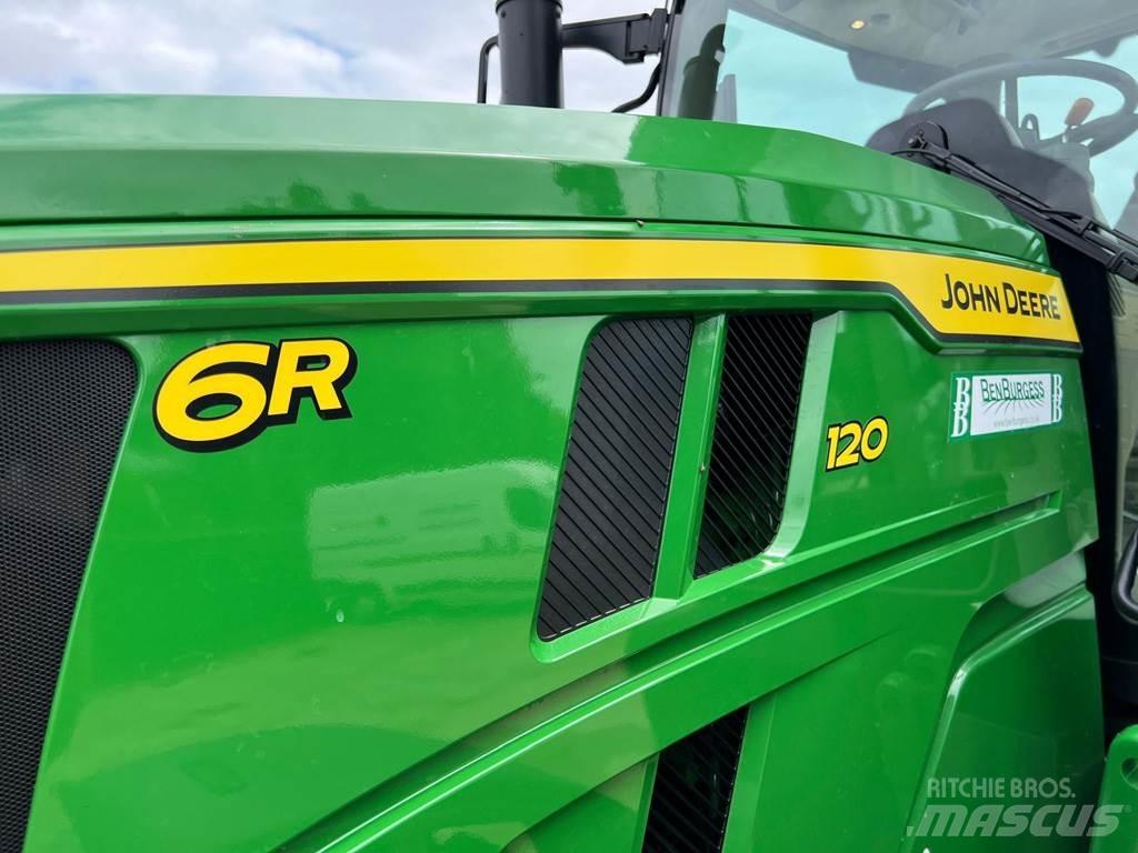 John Deere 6R120 Traktory