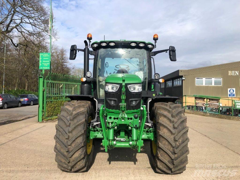 John Deere 6R130 Traktory