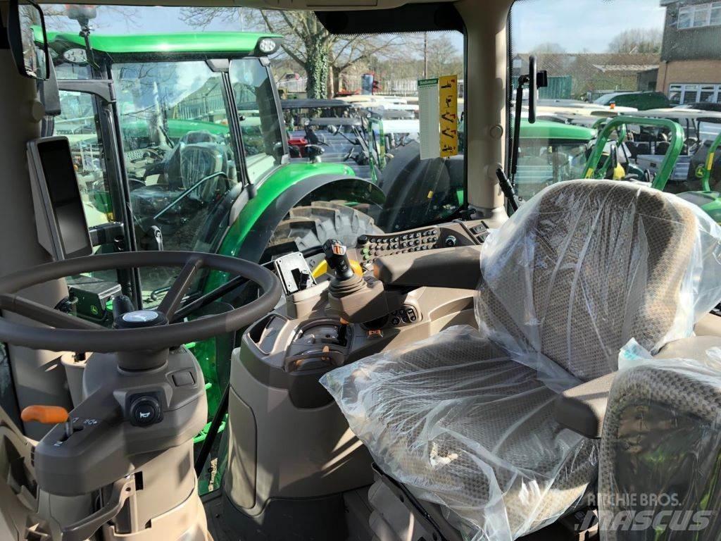 John Deere 6R130 Traktory