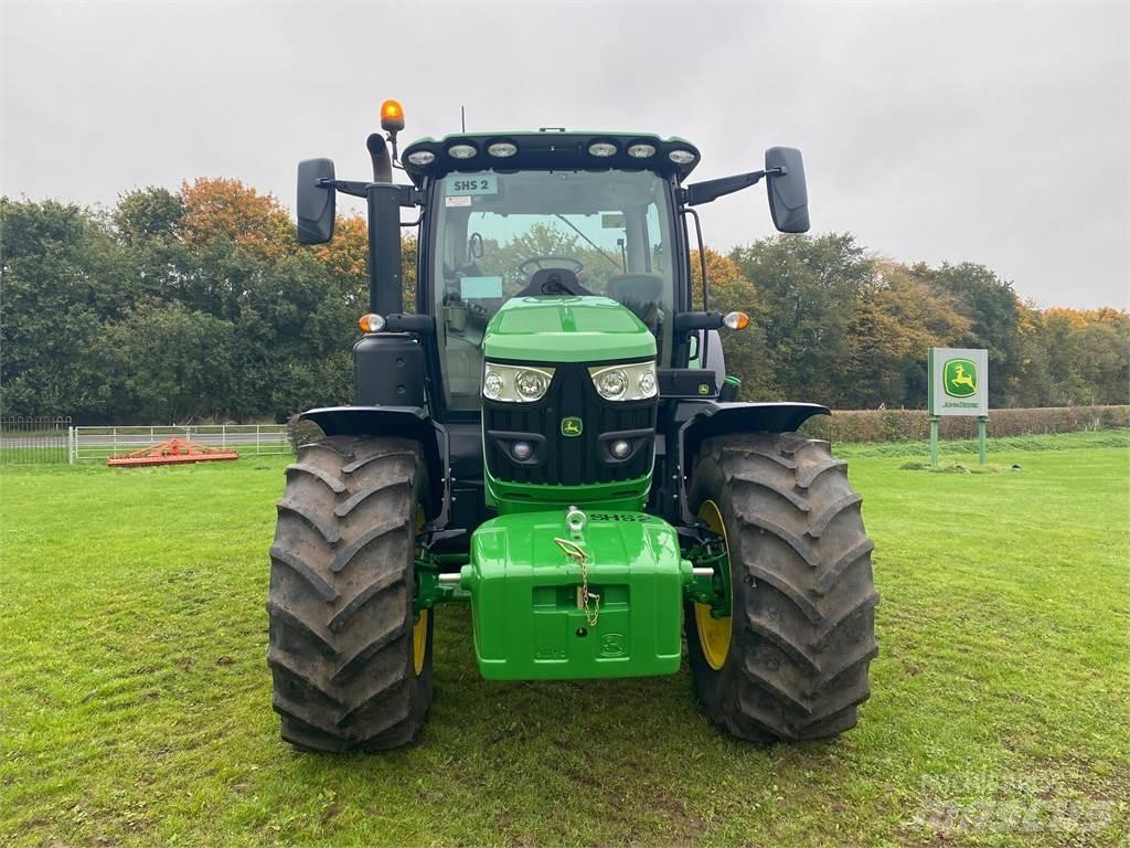 John Deere 6R150 Traktory
