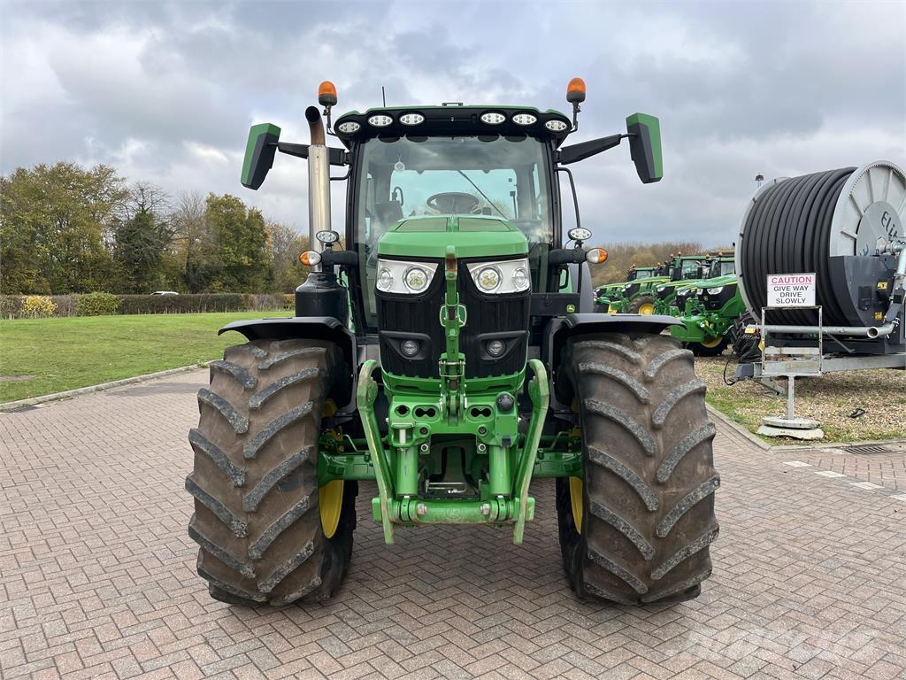 John Deere 6R155 Traktory