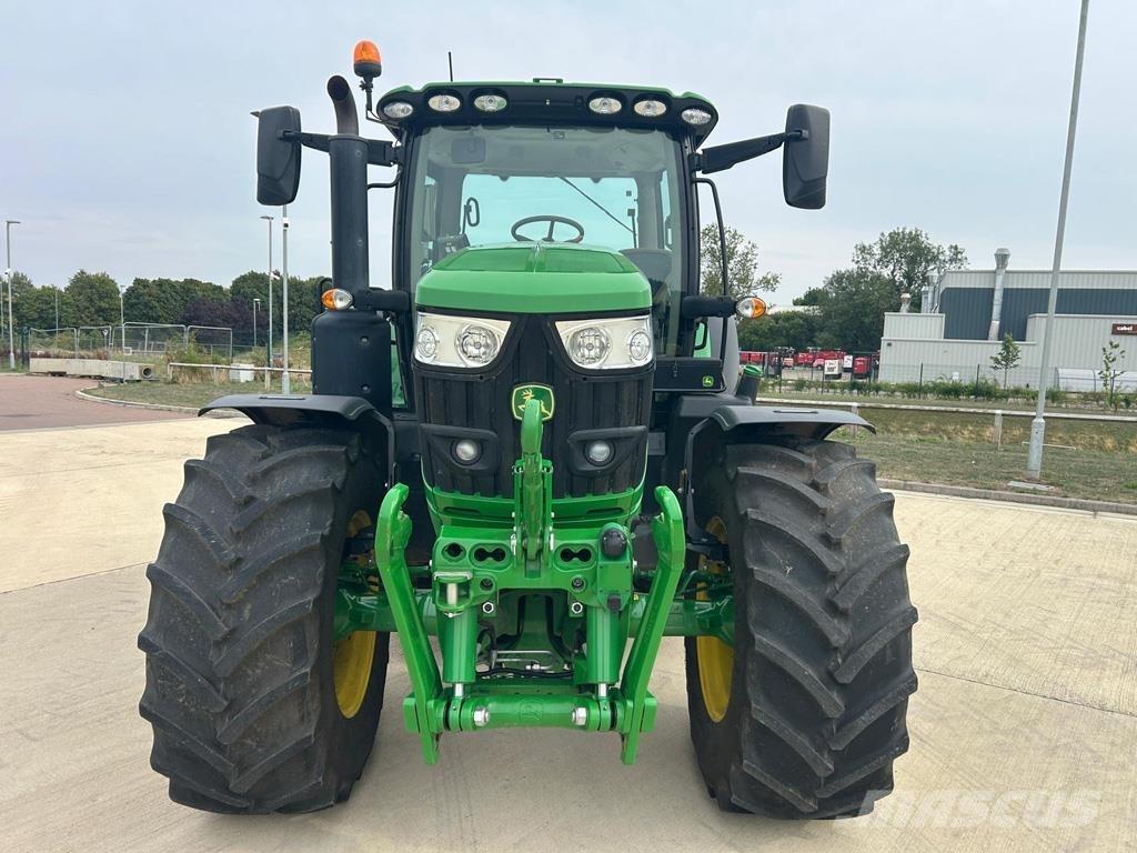 John Deere 6R185 Traktory