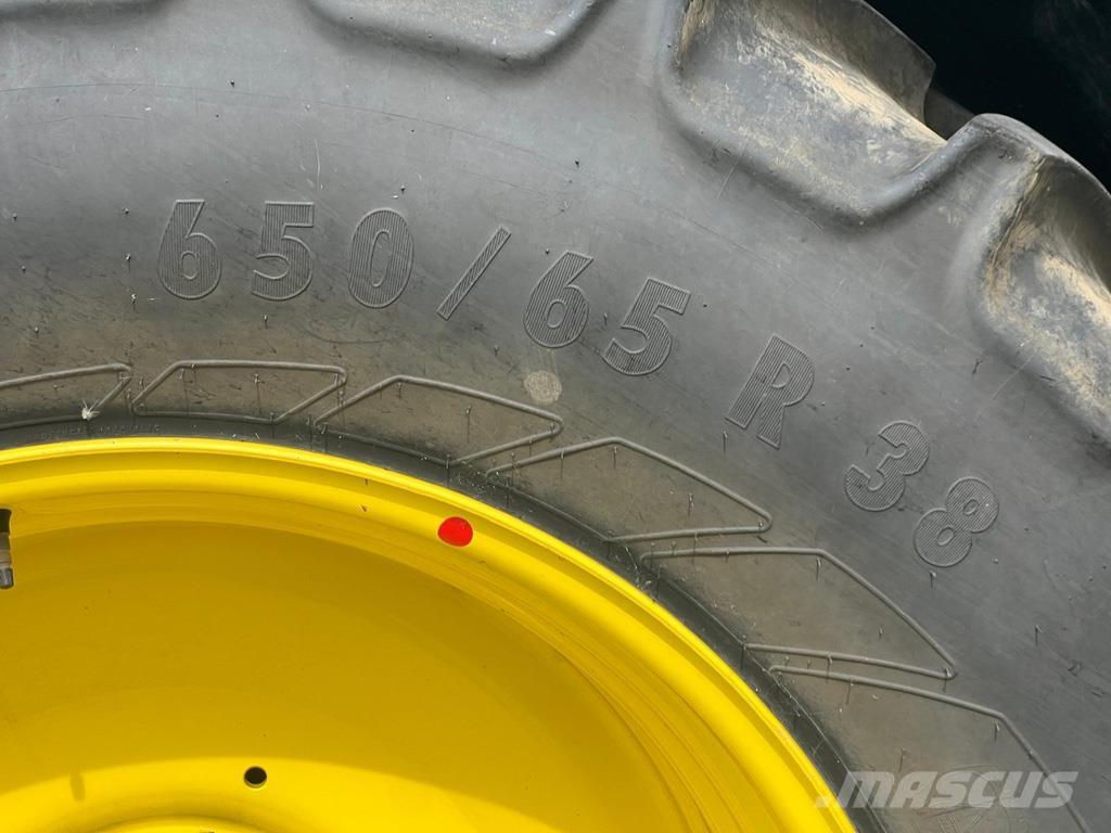 John Deere 6R185 Traktory