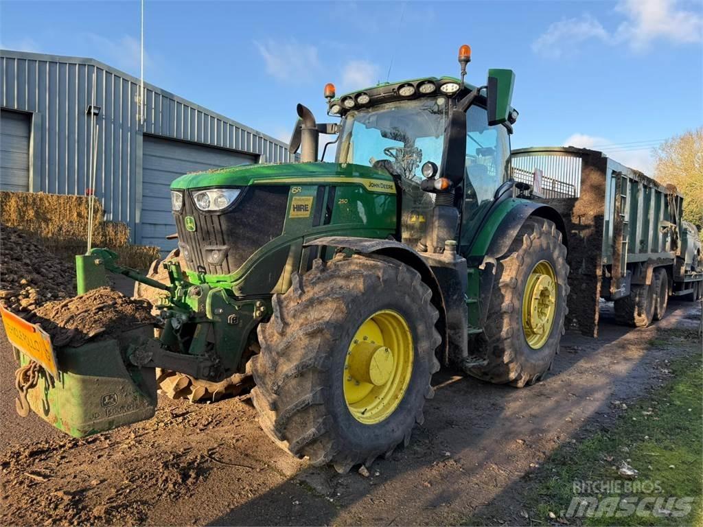 John Deere 6R250 Další