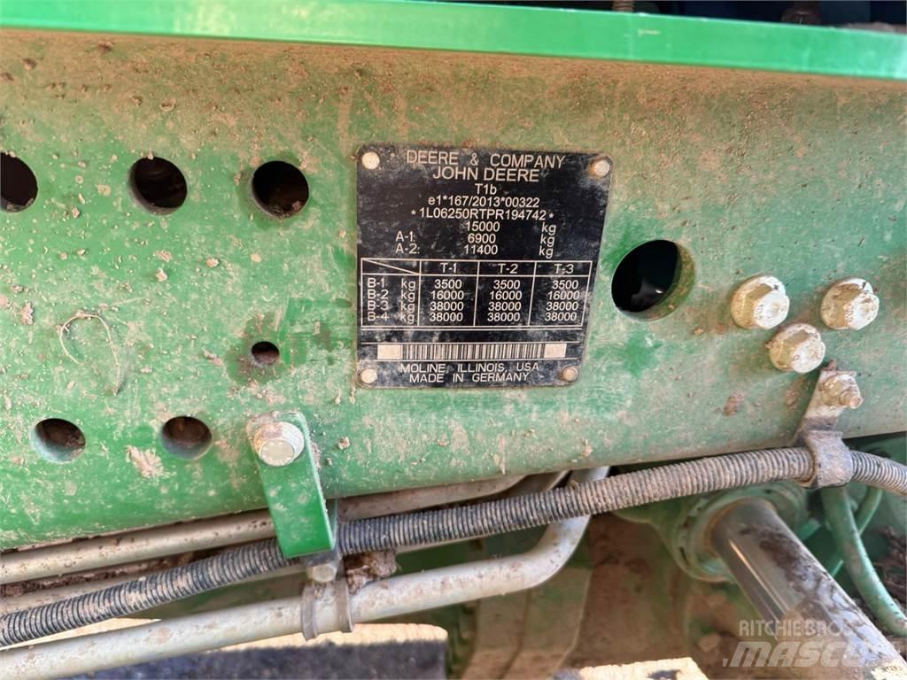 John Deere 6R250 Další