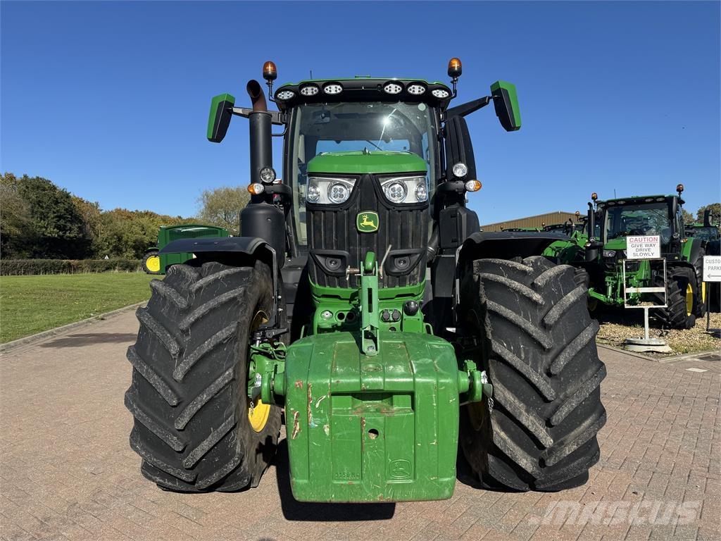 John Deere 6R250 Traktory