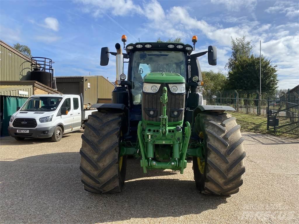 John Deere 6R250 Traktory
