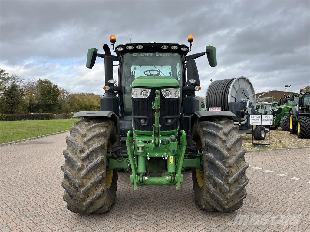 John Deere 6R250 Traktory