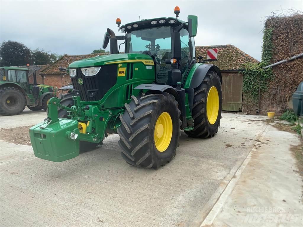 John Deere 6R250 Další
