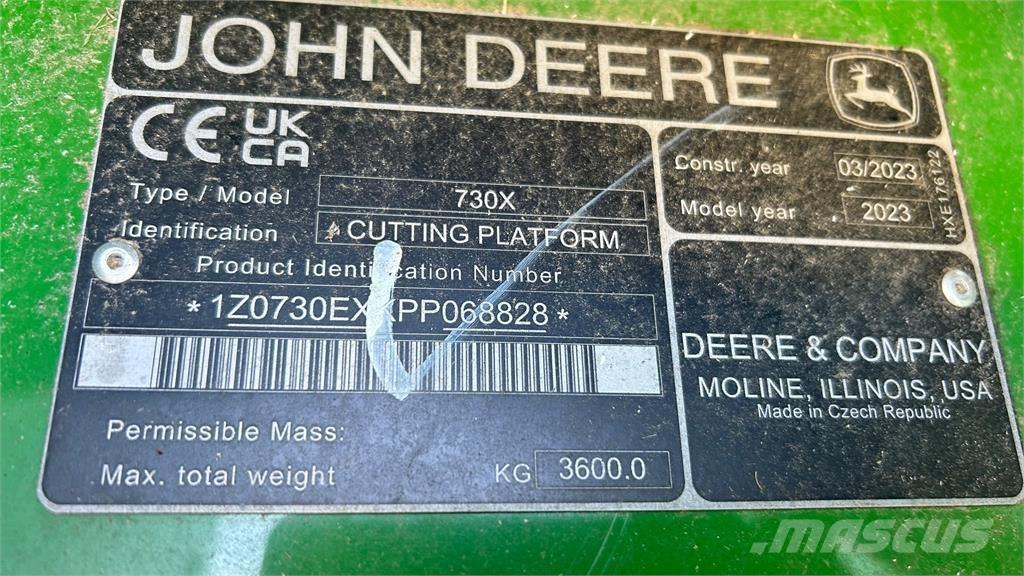 John Deere 730X Sklízecí mlátičky