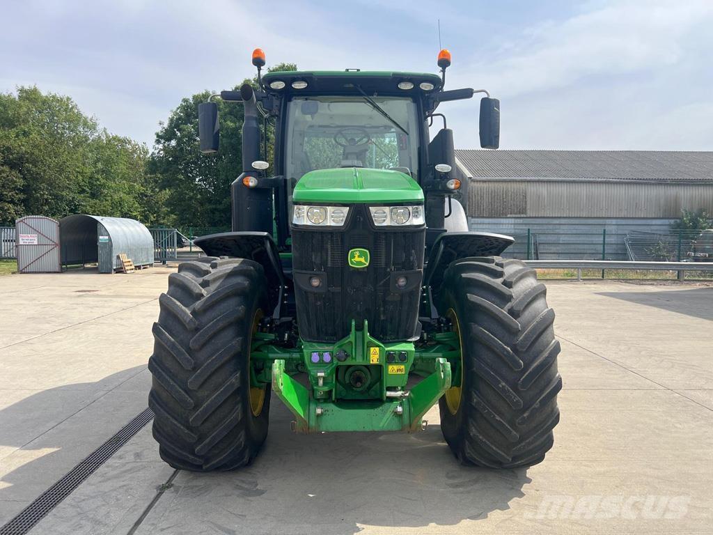 John Deere 7310R Traktory