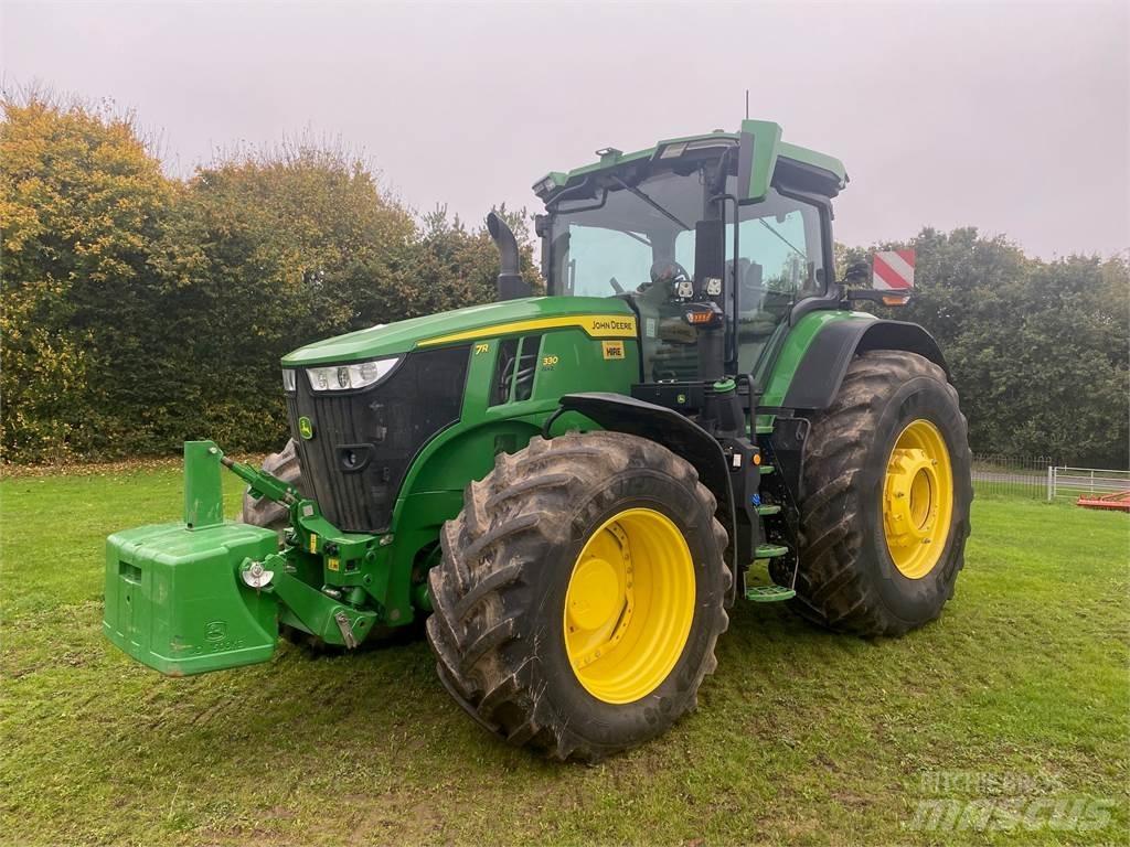 John Deere 7R330 Další