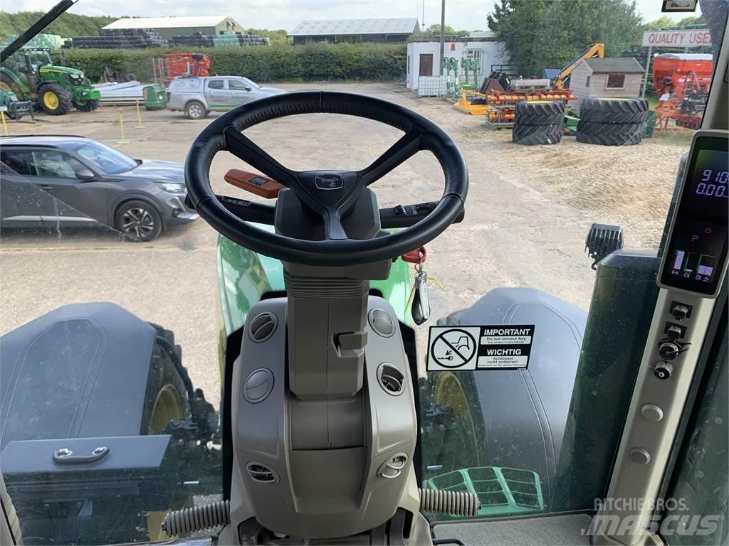 John Deere 7R330 Traktory