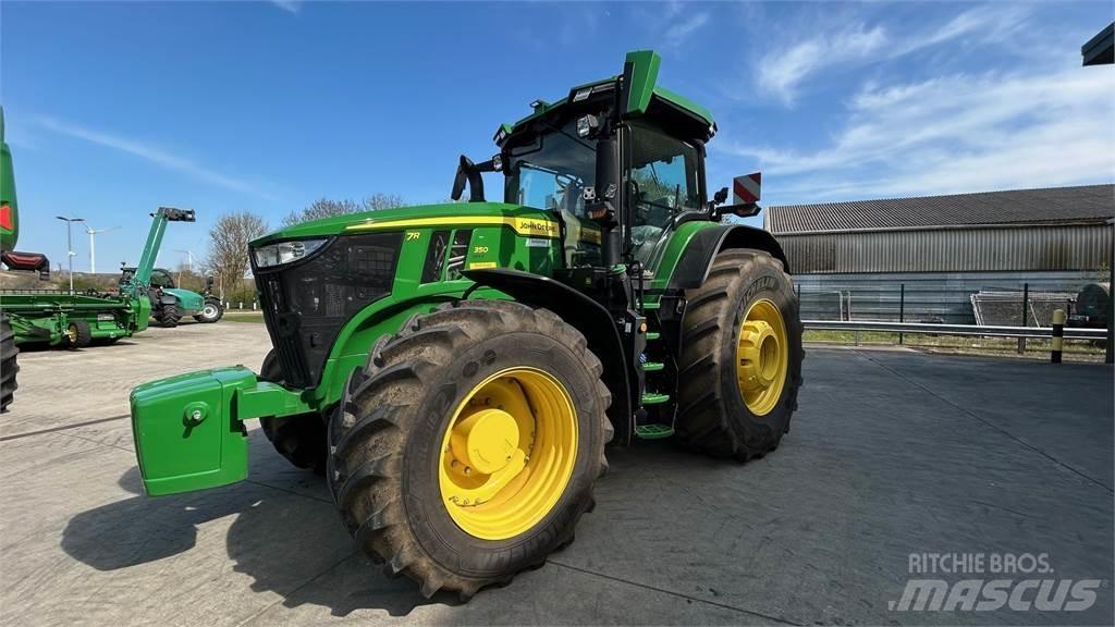 John Deere 7R350 Další