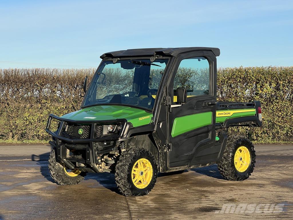 John Deere 865M Terénní vozidla