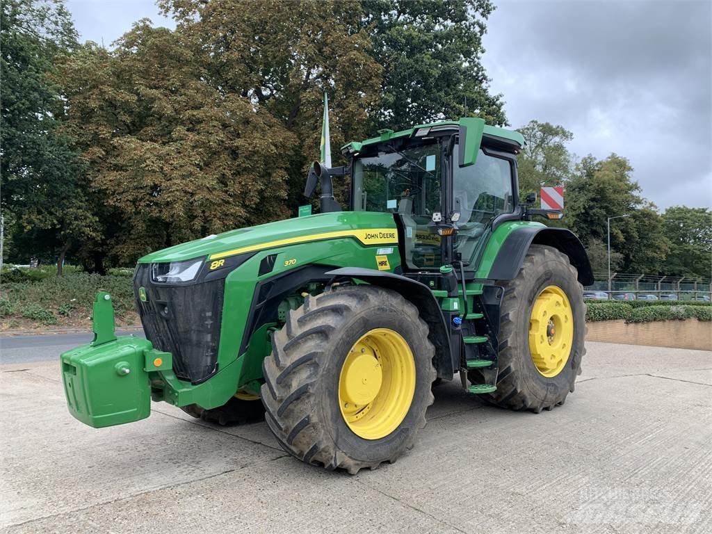 John Deere 8R370 Další