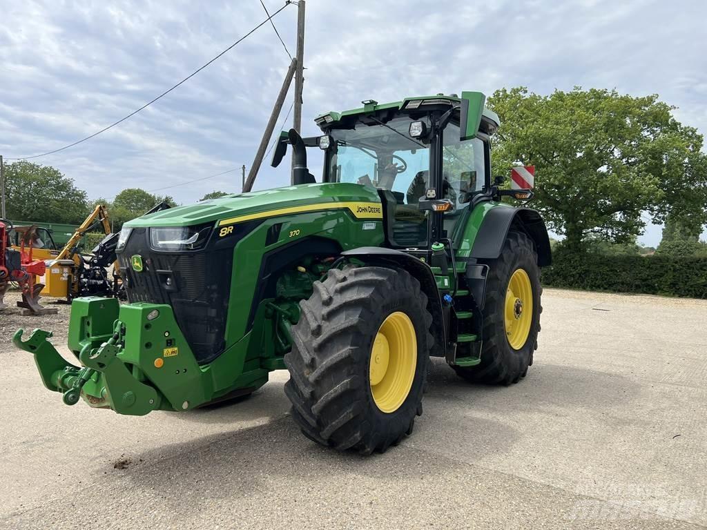 John Deere 8R370 Další