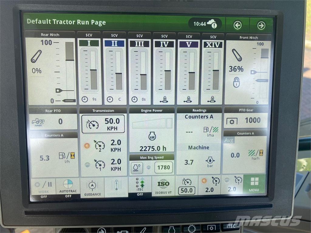 John Deere 8R370 Traktory