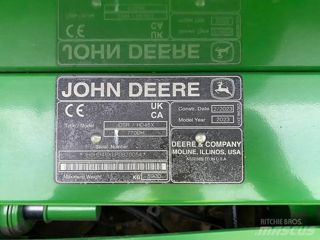 John Deere HD45X Sklízecí mlátičky