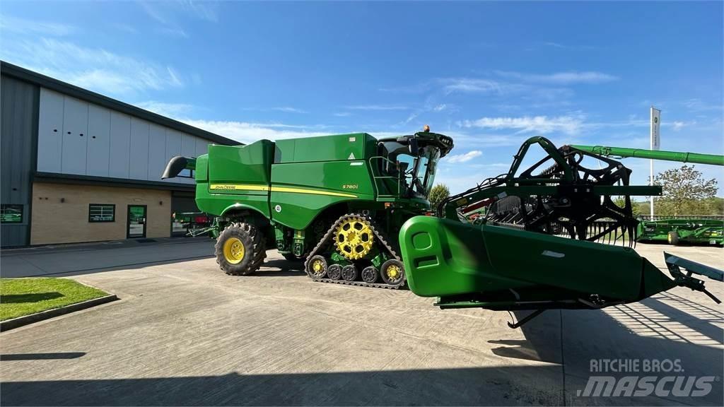John Deere S780 Sklízecí mlátičky