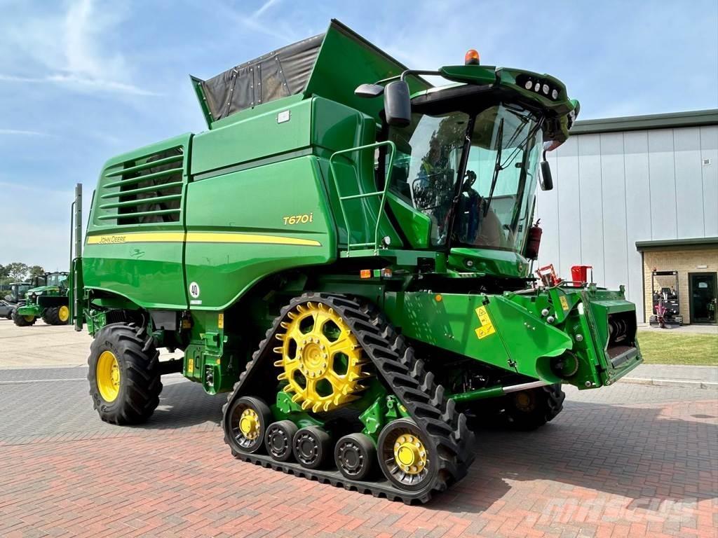 John Deere T670 Sklízecí mlátičky
