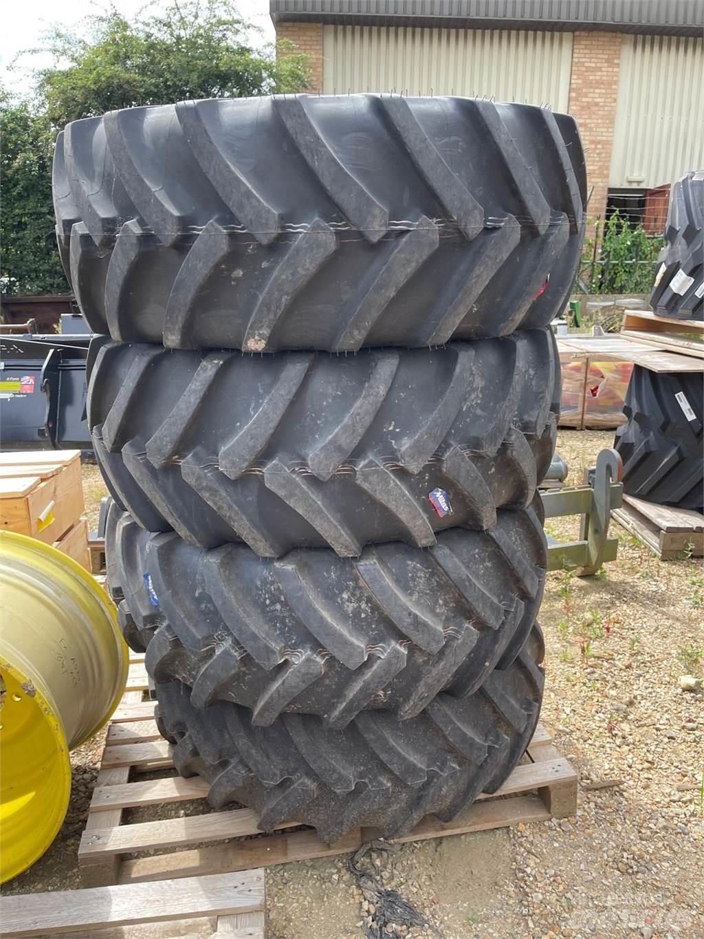 John Deere TYRES Další