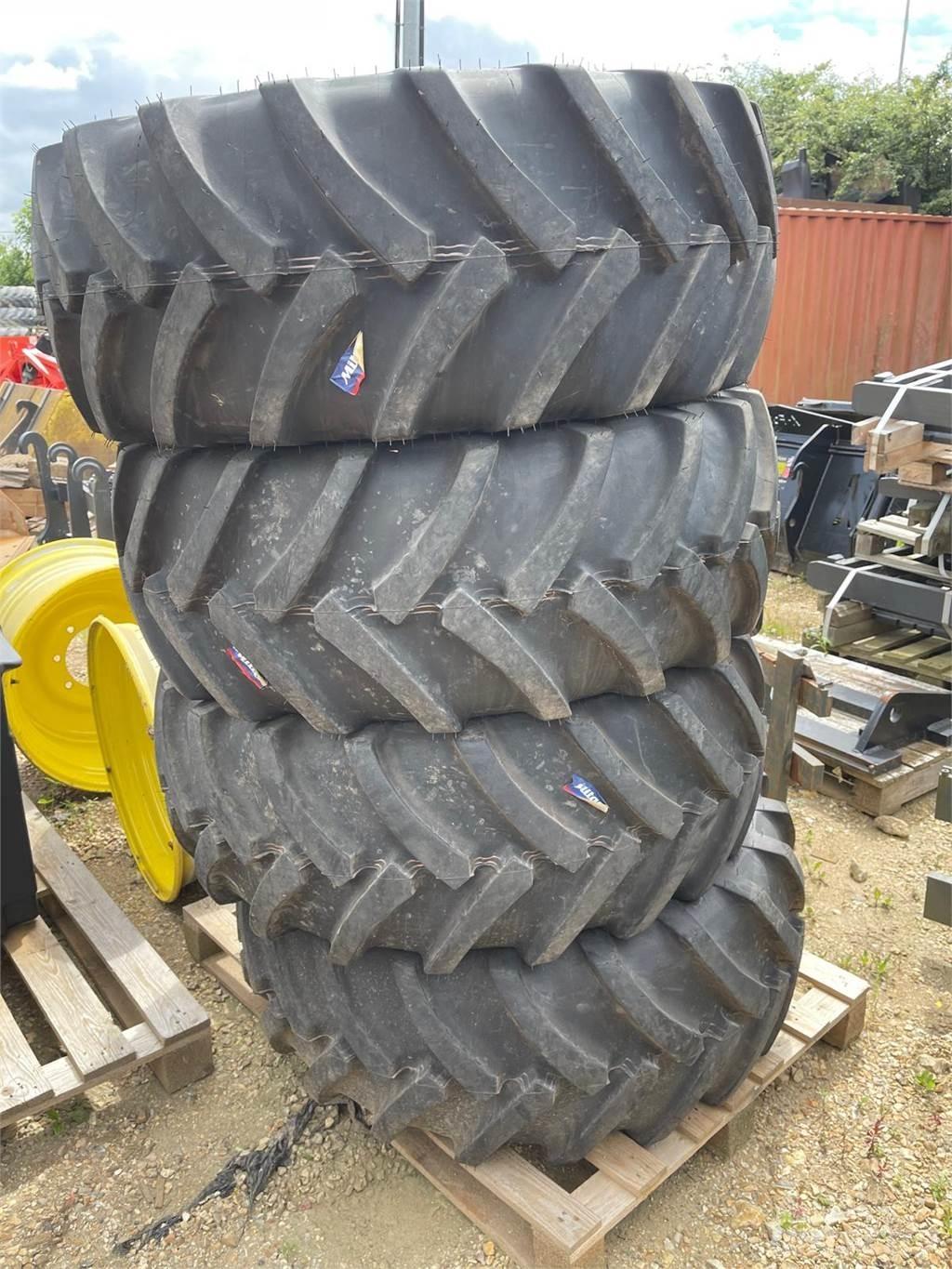 John Deere TYRES Další