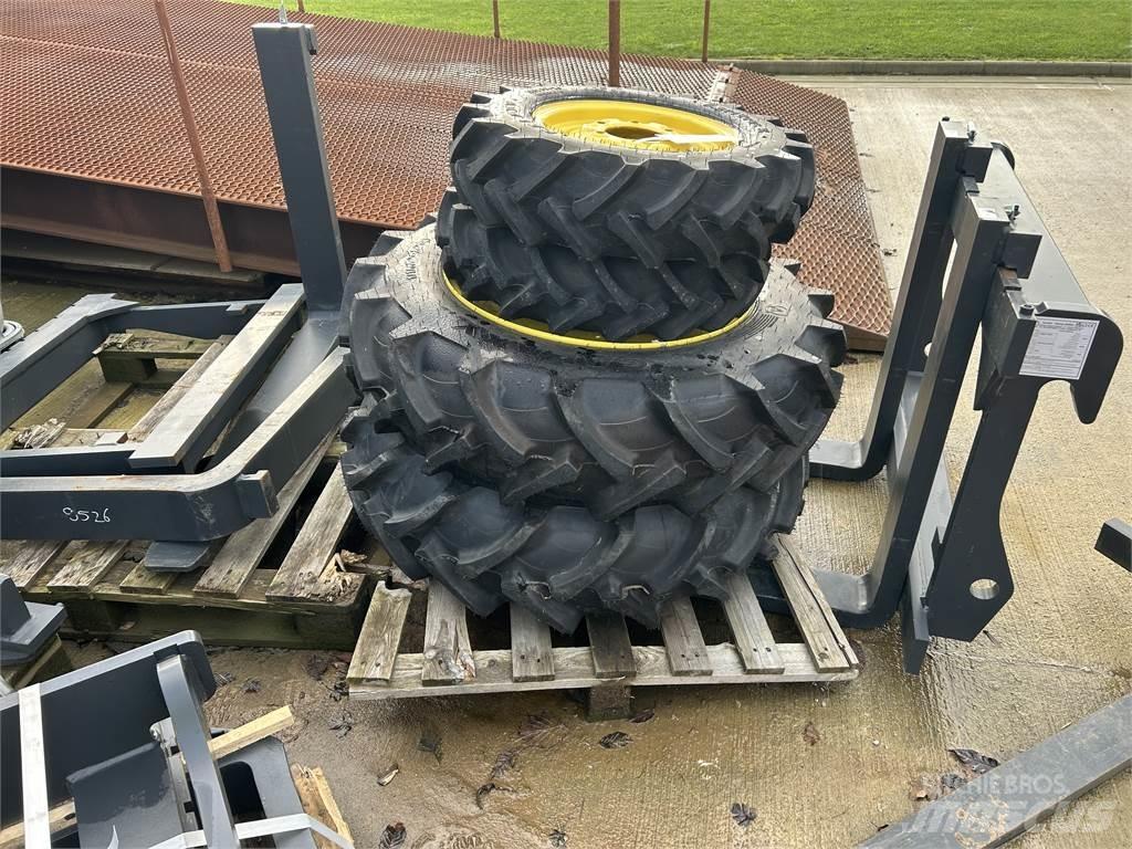 John Deere TYRES Další