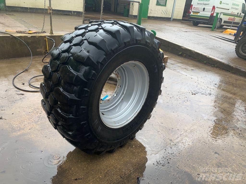 Kramer 500/70R24 Pneumatiky, kola a ráfky