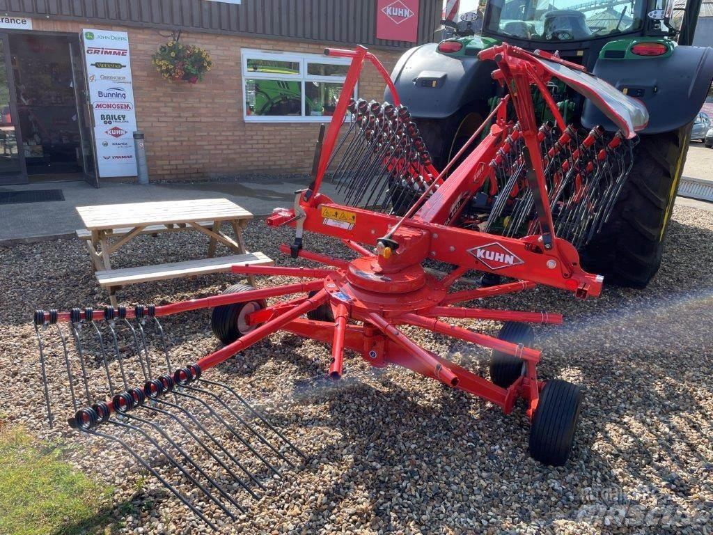 Kuhn GA4431 Obraceče a shrabovače sena
