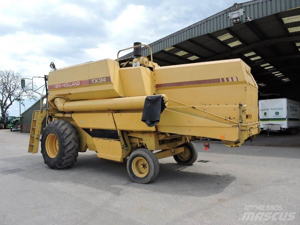 New Holland TX34 Sklízecí mlátičky