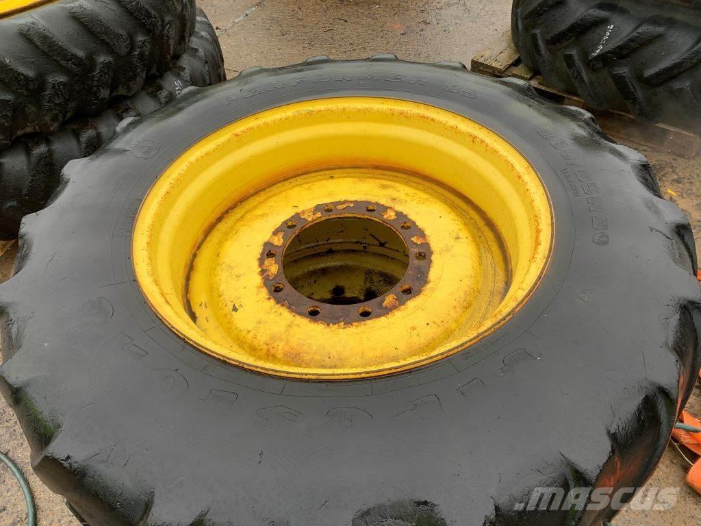  ROWCROPS Pneumatiky, kola a ráfky