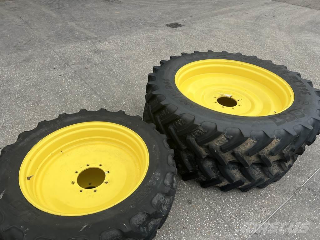  ROWCROPS Pneumatiky, kola a ráfky