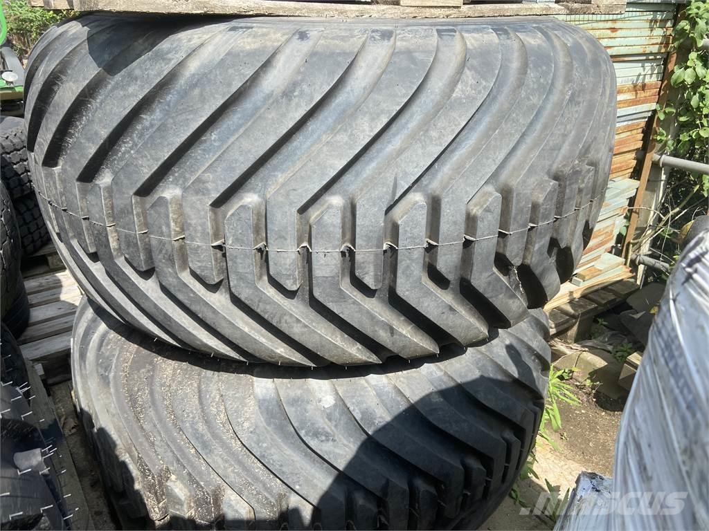  TURF TYRES Kompaktní traktory
