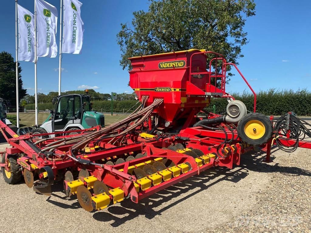 Väderstad RDA800S Mechanické secí stroje
