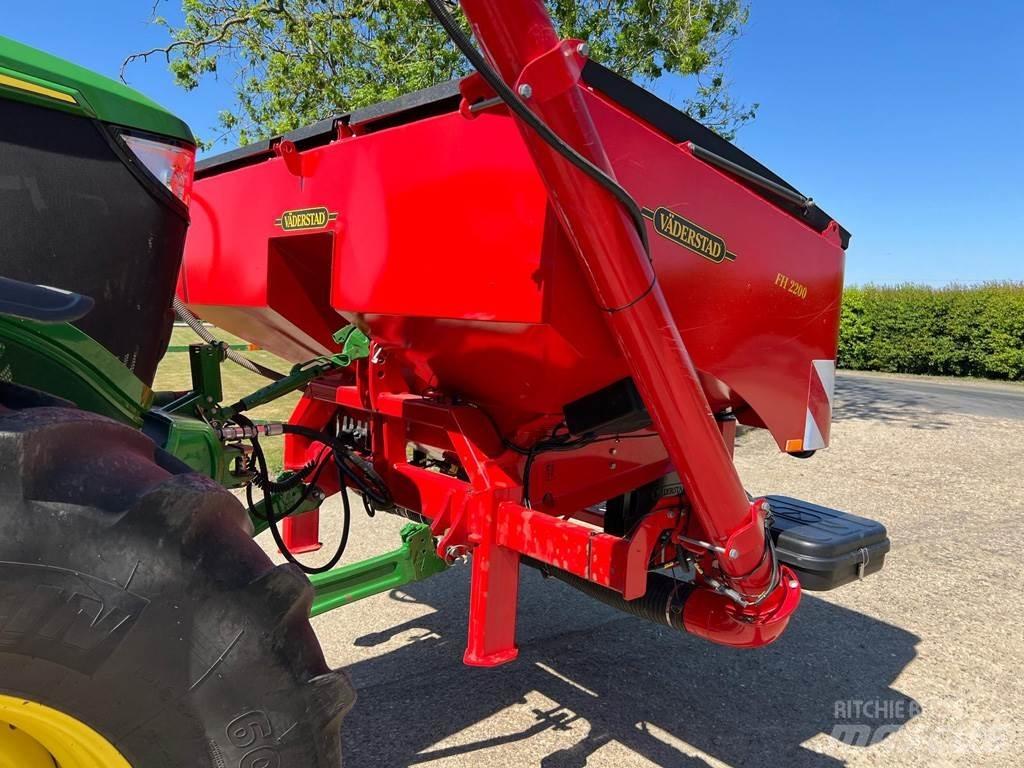 Väderstad TPV12 Mechanické secí stroje