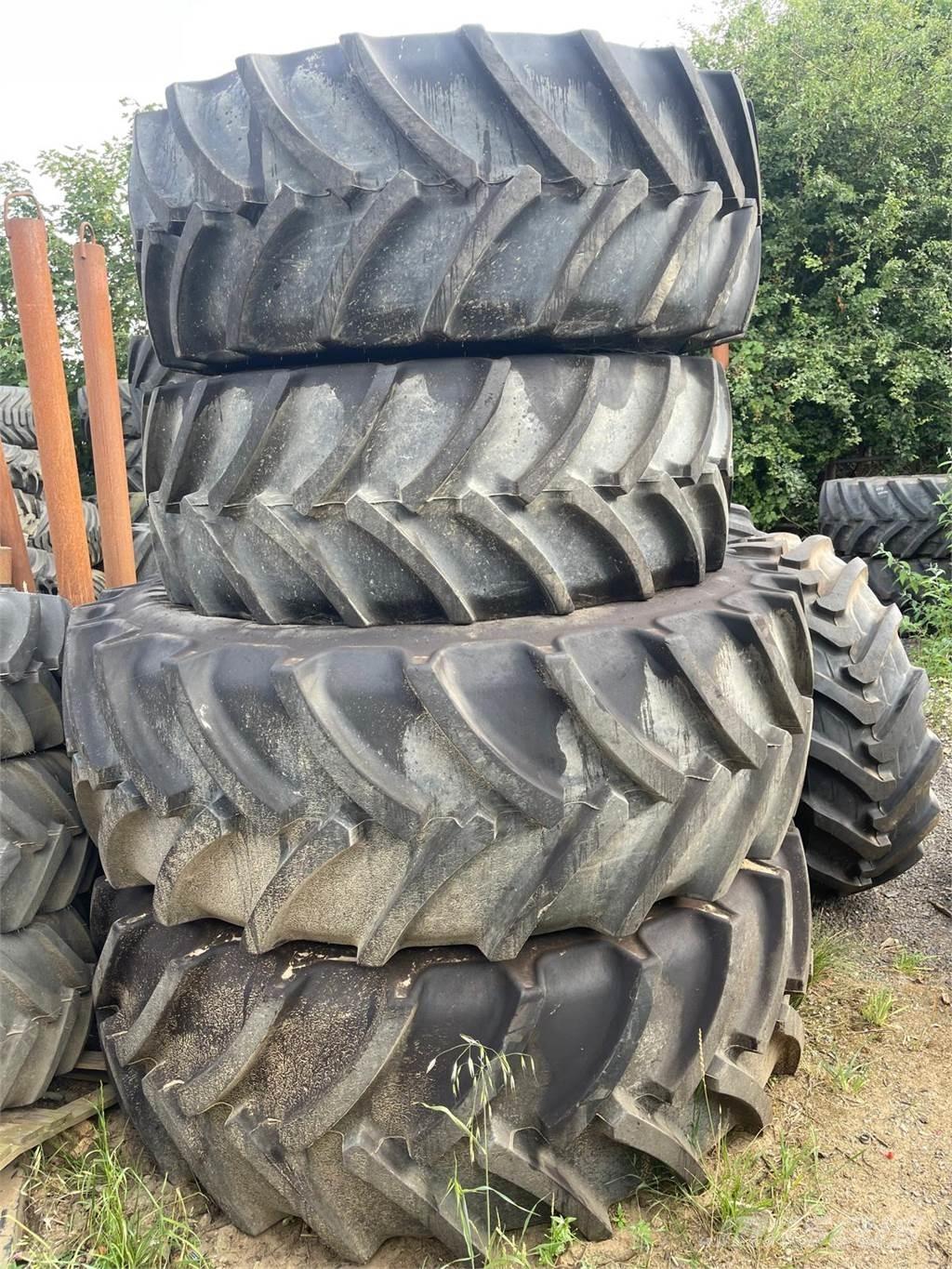  WHEELS Pneumatiky, kola a ráfky