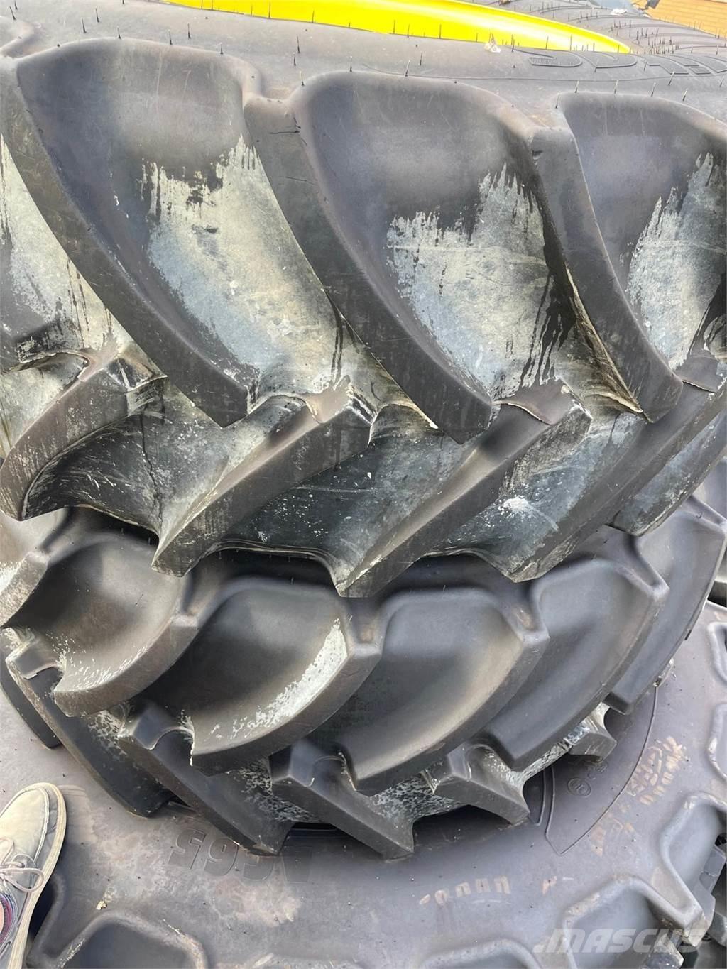  WHEELS Pneumatiky, kola a ráfky