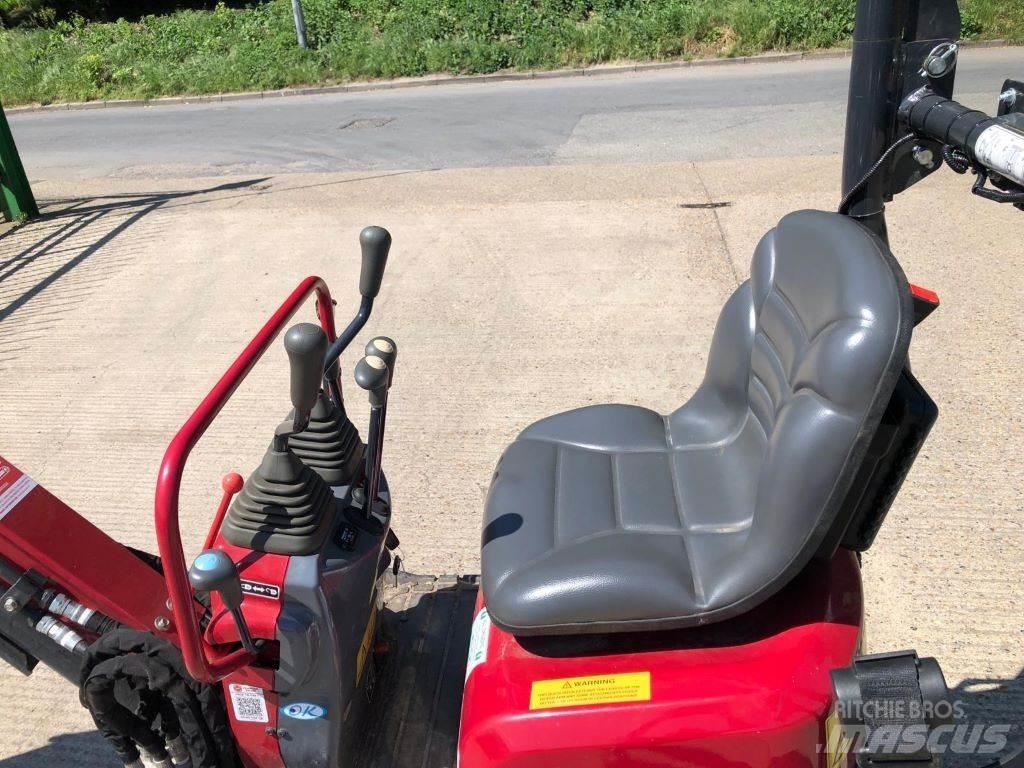 Yanmar SV08-1C Midi rýpadla 7t - 12t