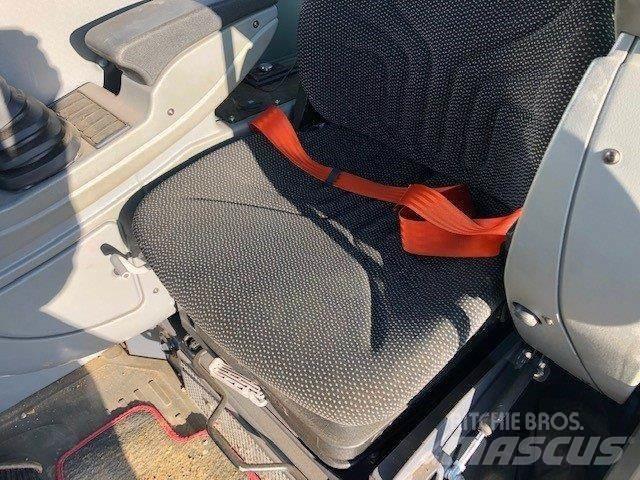 Yanmar SV120 Midi rýpadla 7t - 12t