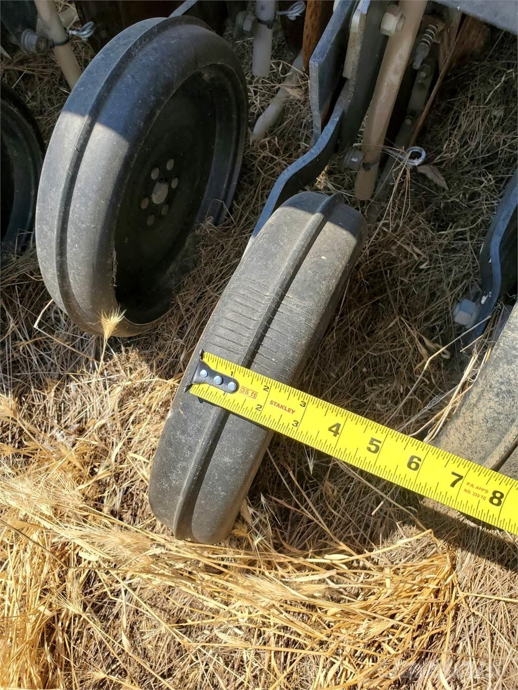 CASE 5400 Další secí stroje a příslušenství