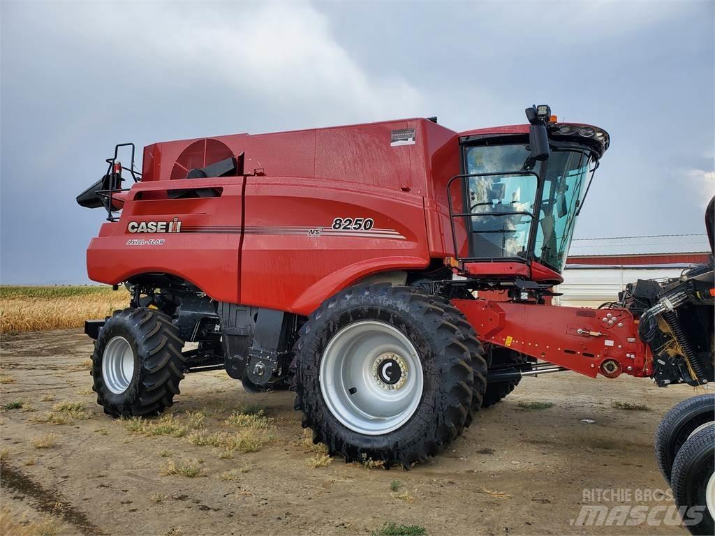 Case IH 8250 Sklízecí mlátičky