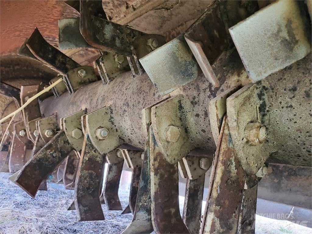 Rhino RC15 Řádkové kultivátory