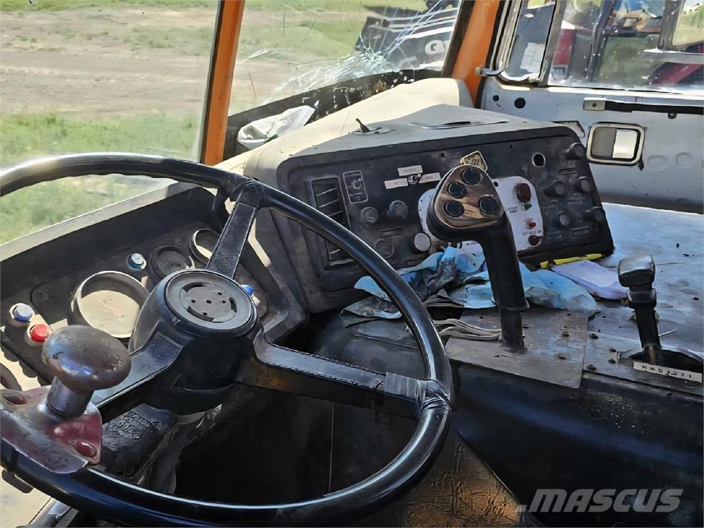  Ton-Right 890 Čelisti na balíky