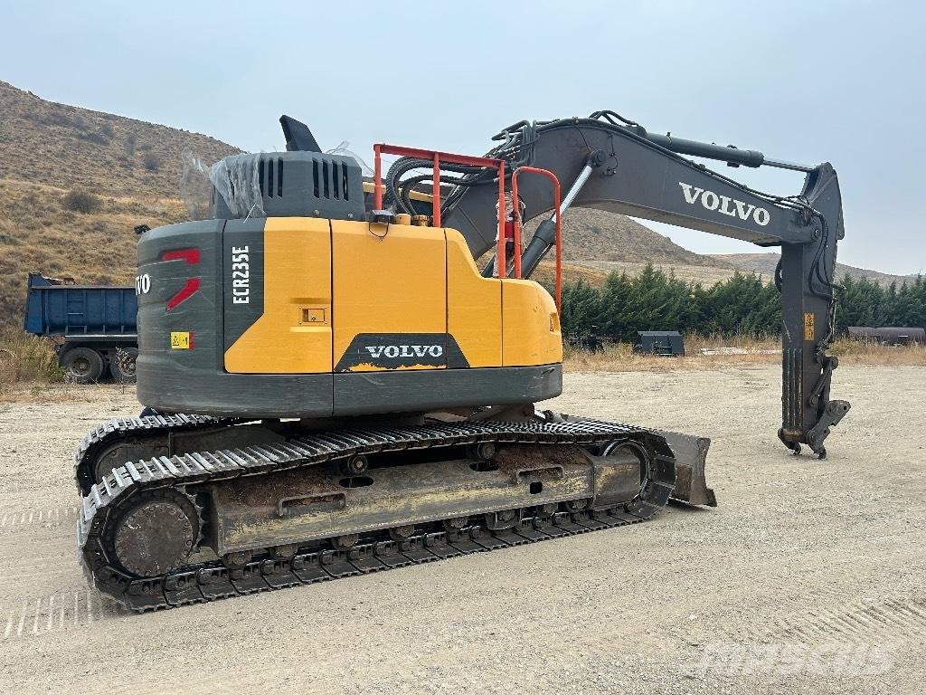 Volvo ECR 235 E Pásová rýpadla